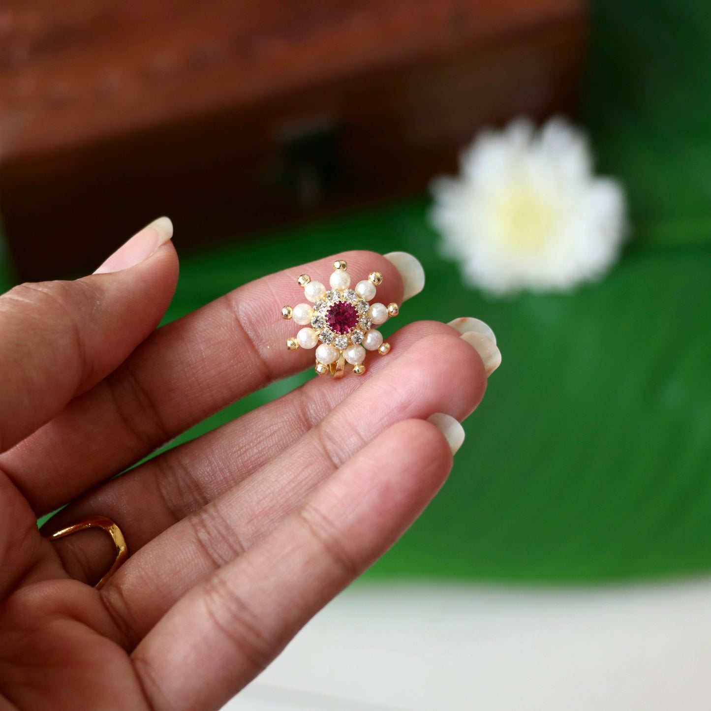 Adjustable Pearl AD Stone Nose Pin