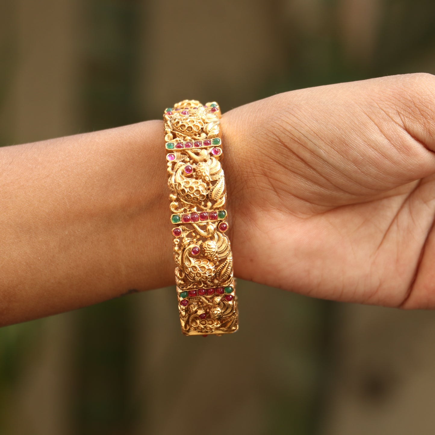 Antique Peacock Kemp Stone Bangles  - 2.6