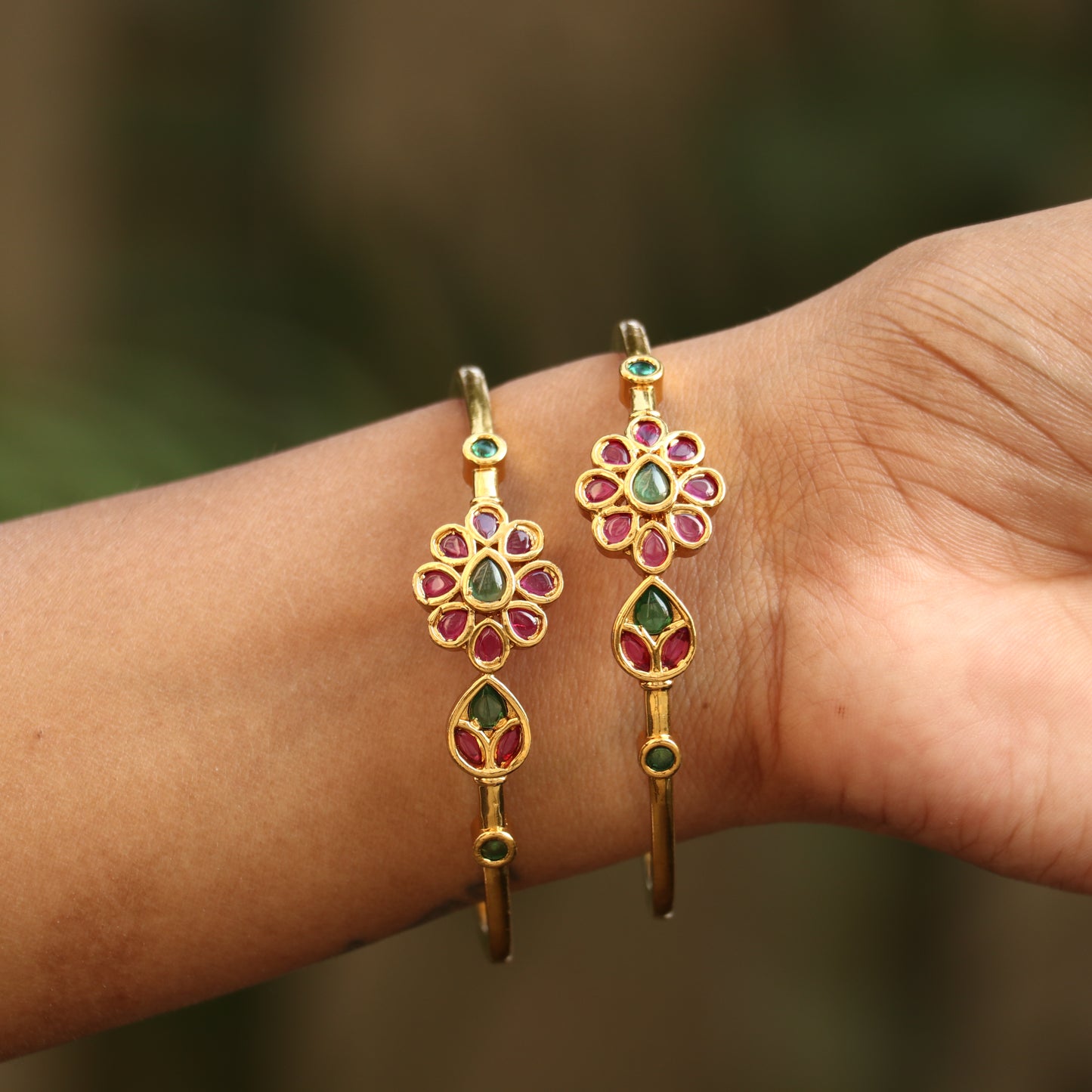 Antique Kemp Stone Kada Bangles  - 2.6