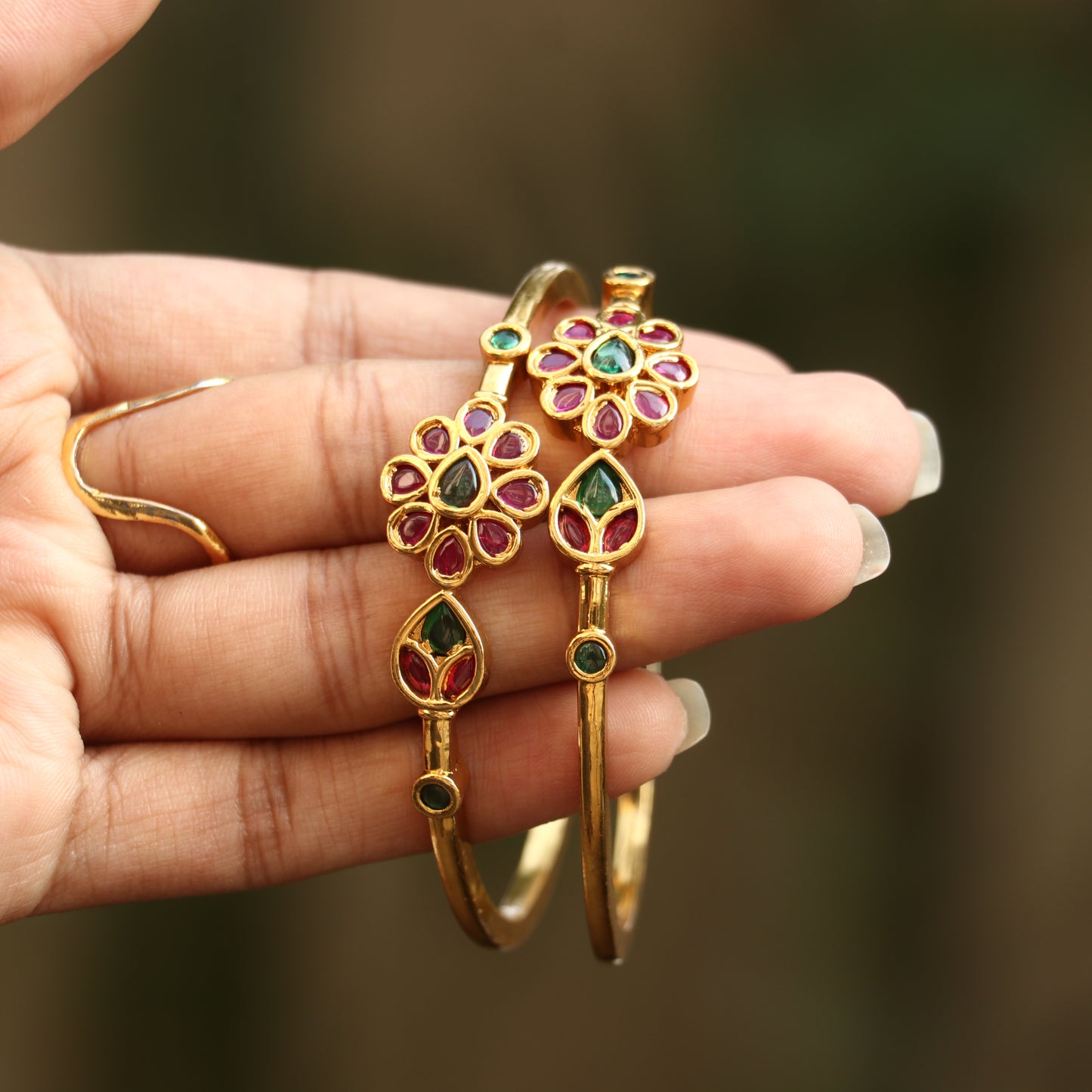 Antique Kemp Stone Kada Bangles  - 2.6