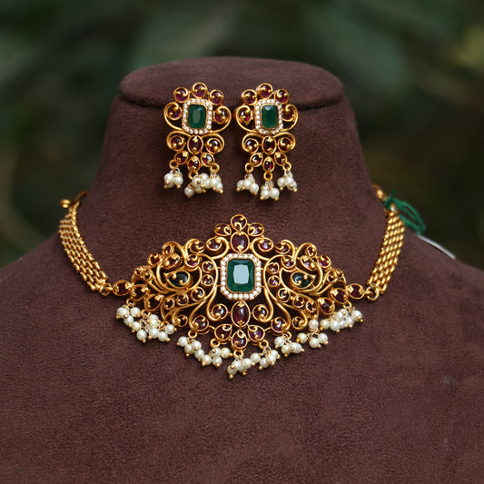 Floral Kemp Pendant Chain Choker