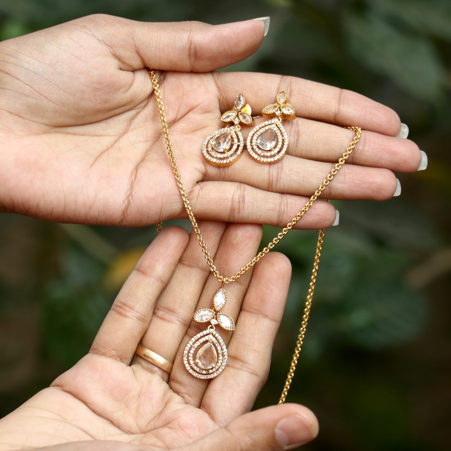 Antique Stone Pendant Chain