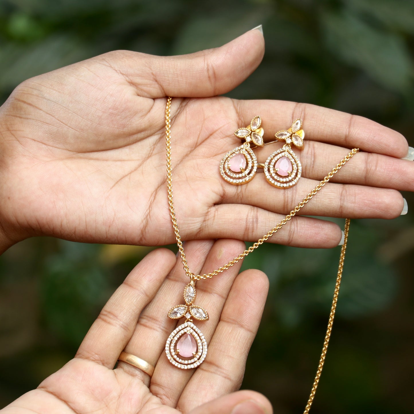 Antique Stone Pendant Chain