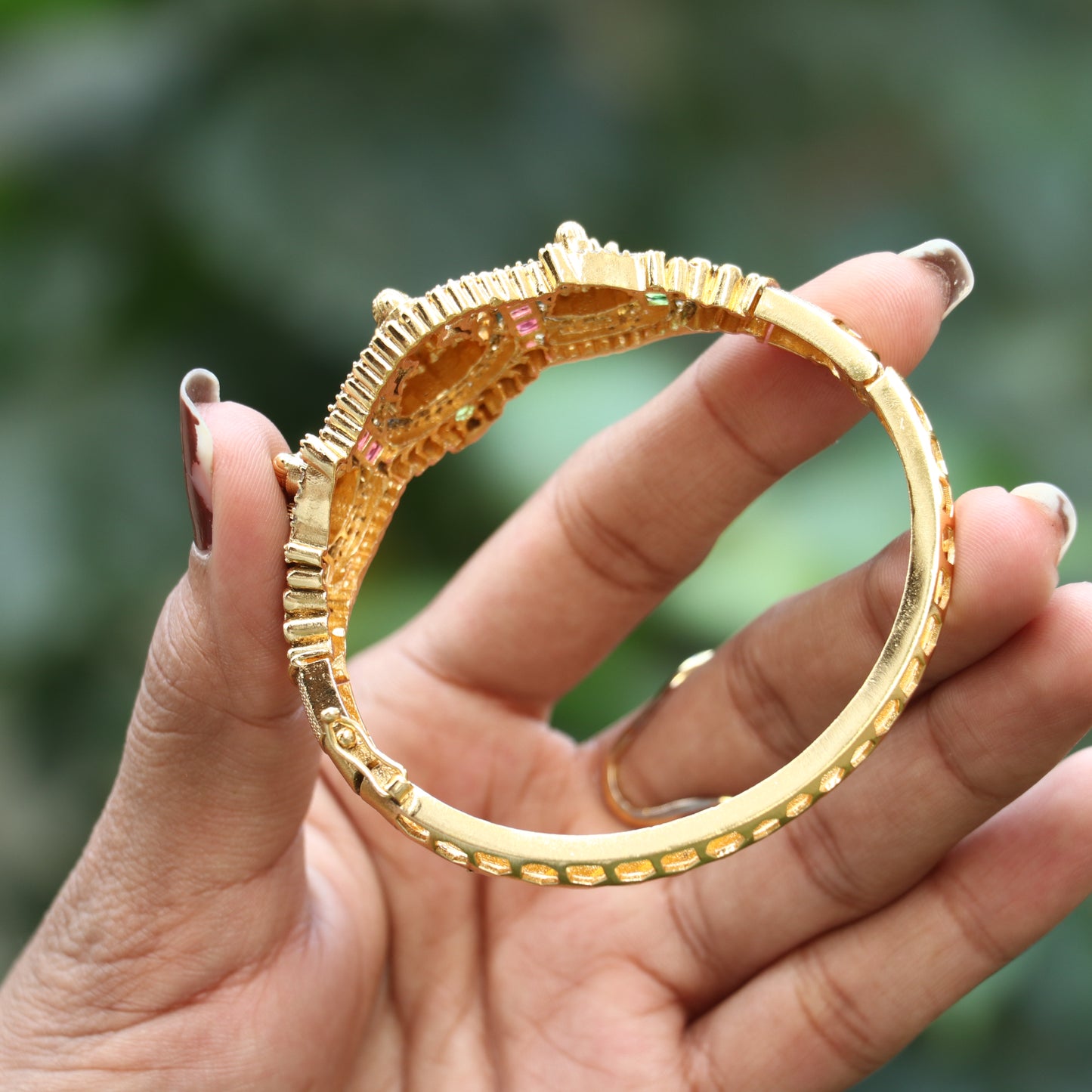 Antique Kemp Stone Kada Bangle