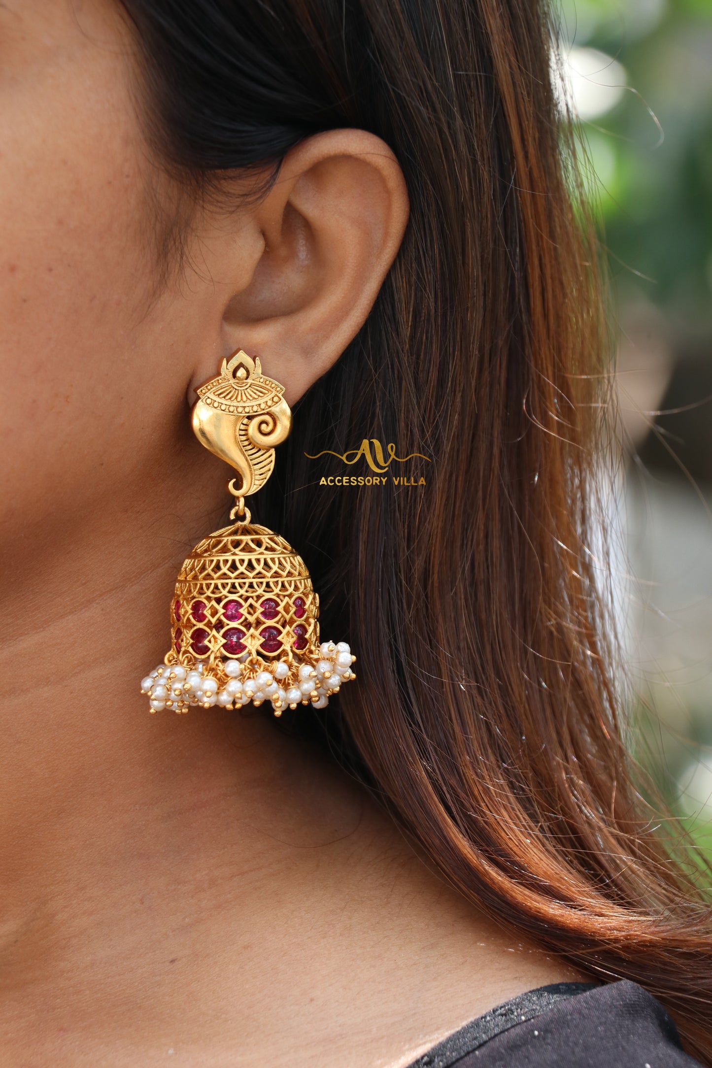 Statement Shankh Jhumka