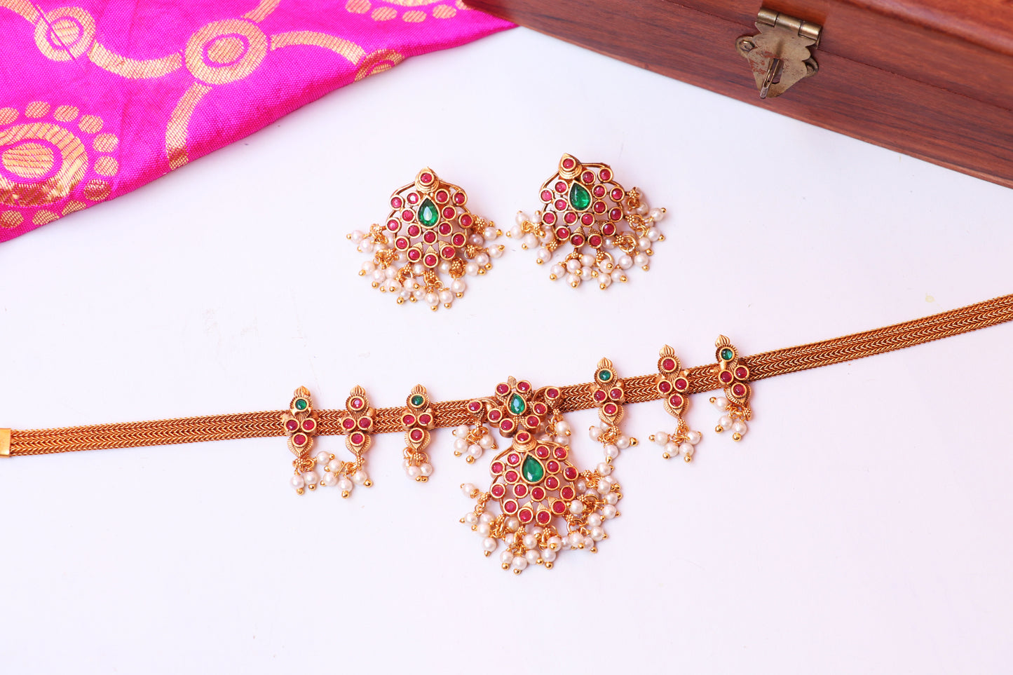 Golden Floral Necklace Set