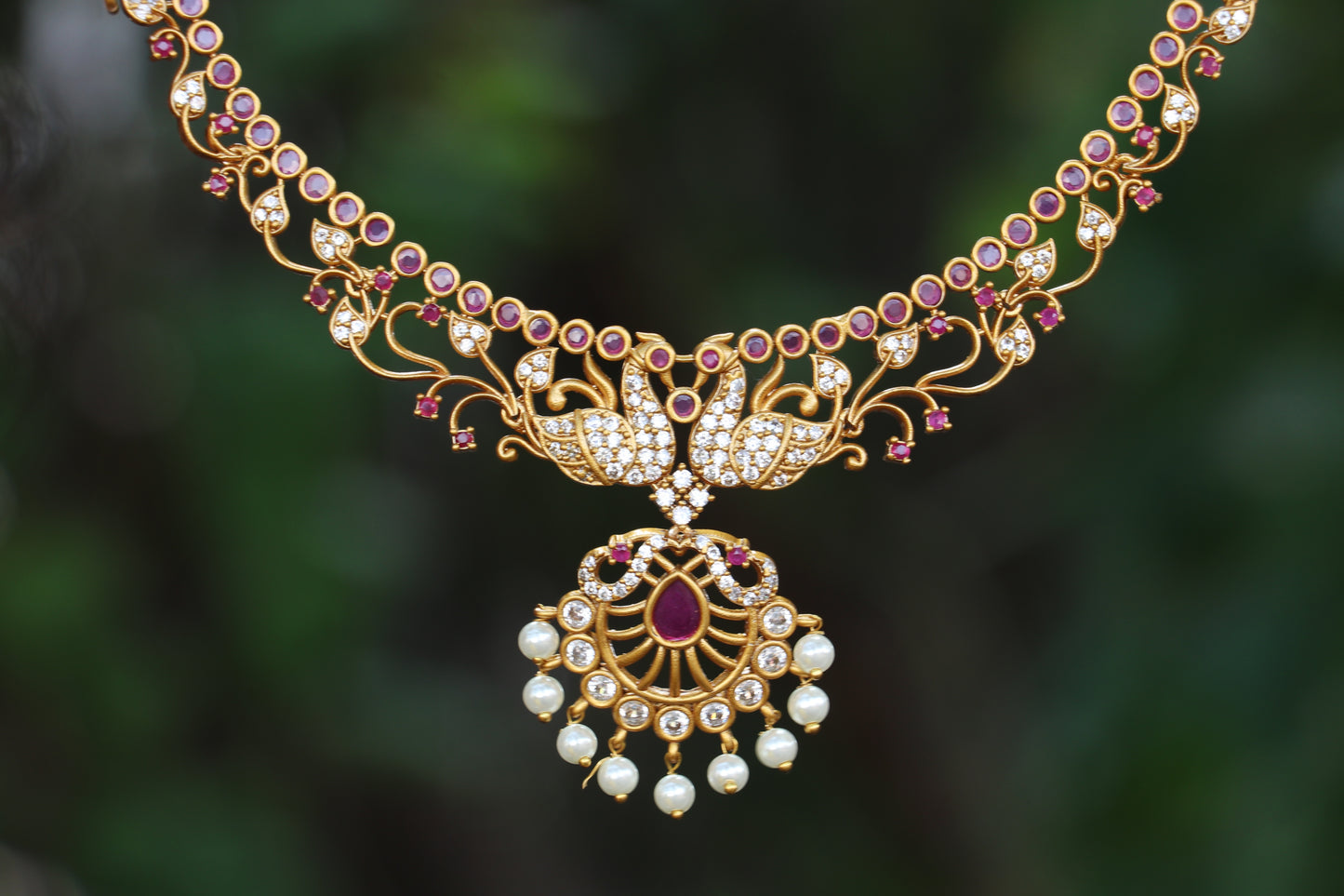 Mor-Morni Necklace Set